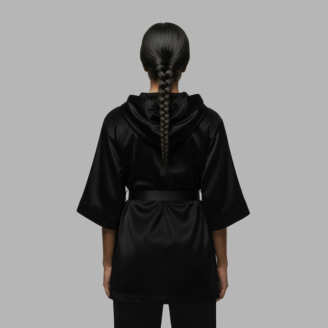 BLVCK x UFC 聯名緞面浴袍