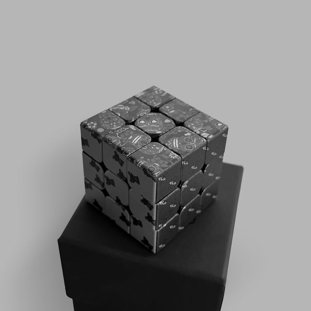 BLVCK 黑宙魔方