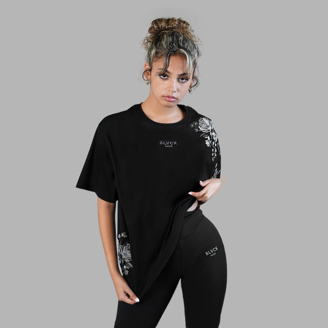 BLVCK 玫瑰花卉電繡 TEE