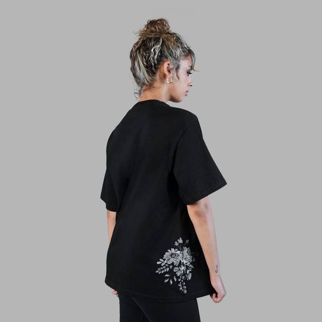 BLVCK 玫瑰花卉電繡 TEE