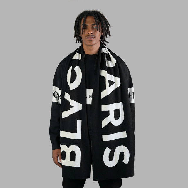 BLVCK x WHTE 聯名圍巾
