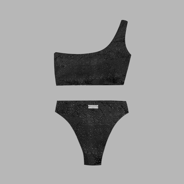 BLVCK 暗黑金属光感泳装