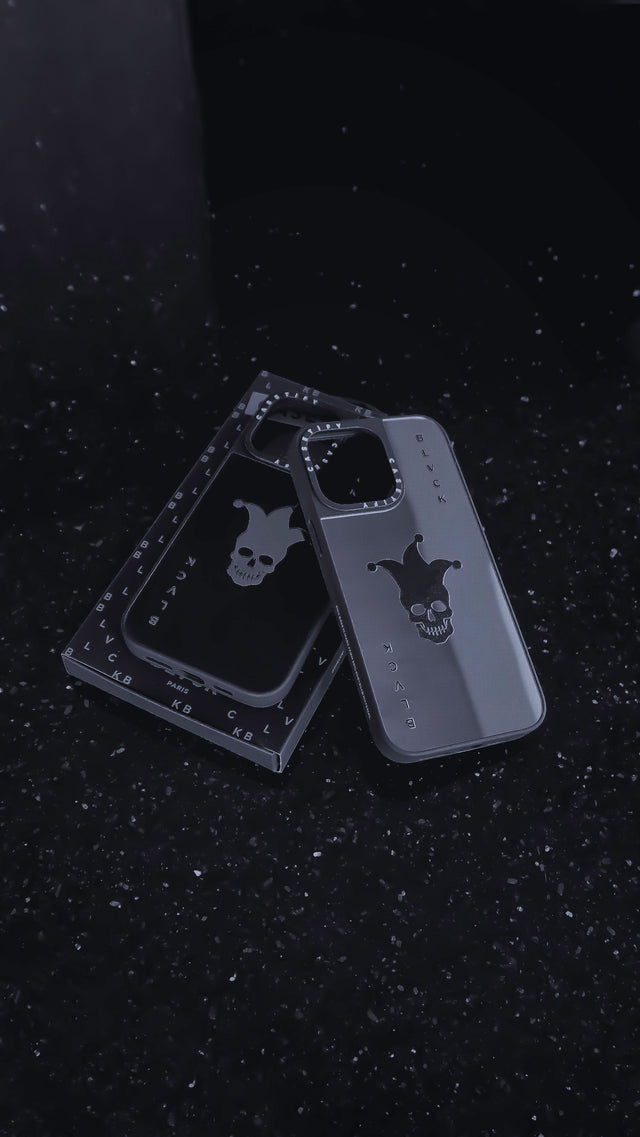 BLVCK X CASETiFY 骷髅鬼牌联名手机壳