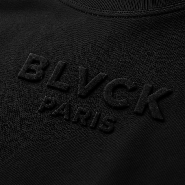 BLVCK 壓花LOGO寬版TEE