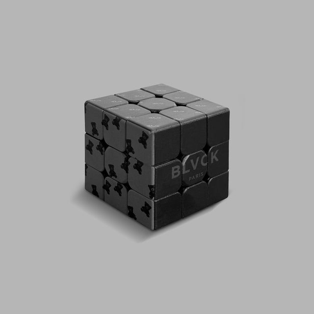 BLVCK 黑宙魔方